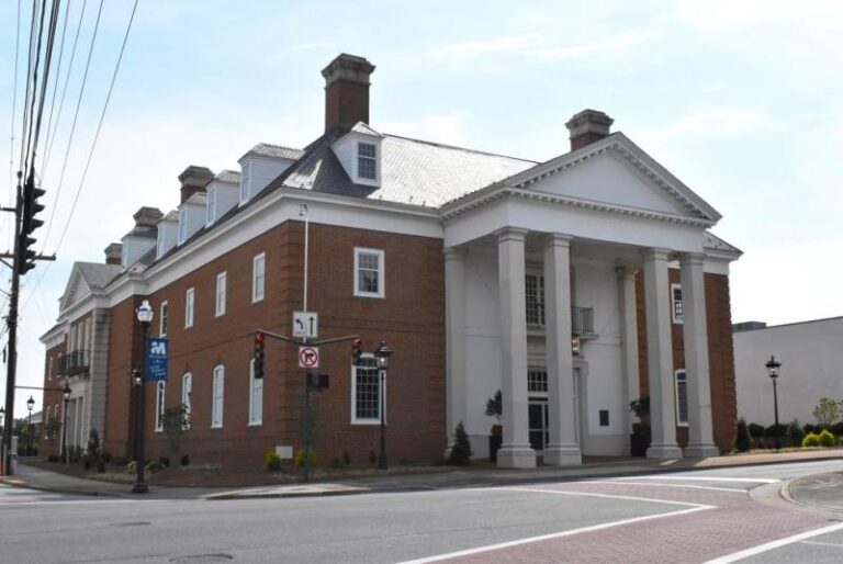 134 E Church St 1ca5739a 5056 a36a 07cdafba5cbcb725 768x514