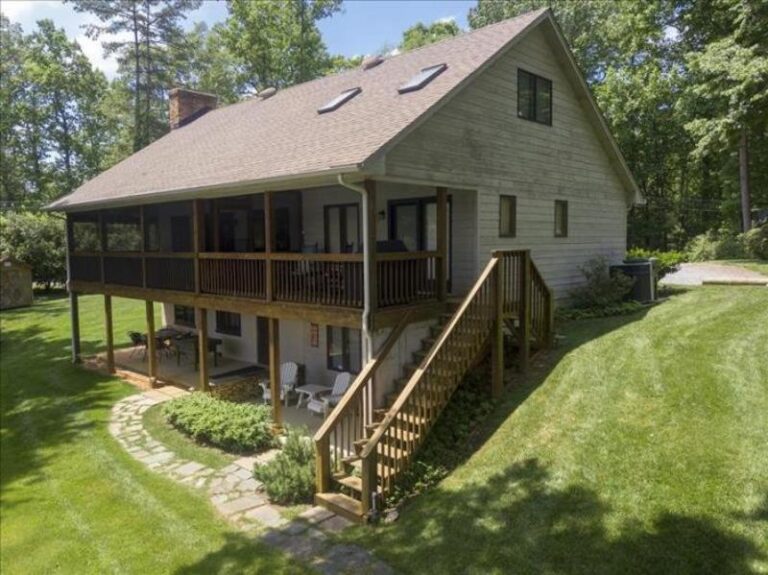 147 captRearHouseCornerView 9f2848dc 5056 a36a 07591301b77723ad 768x575