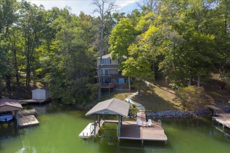 210 DockO56 9f280ee2 5056 a36a 071d39060eb20429 768x512