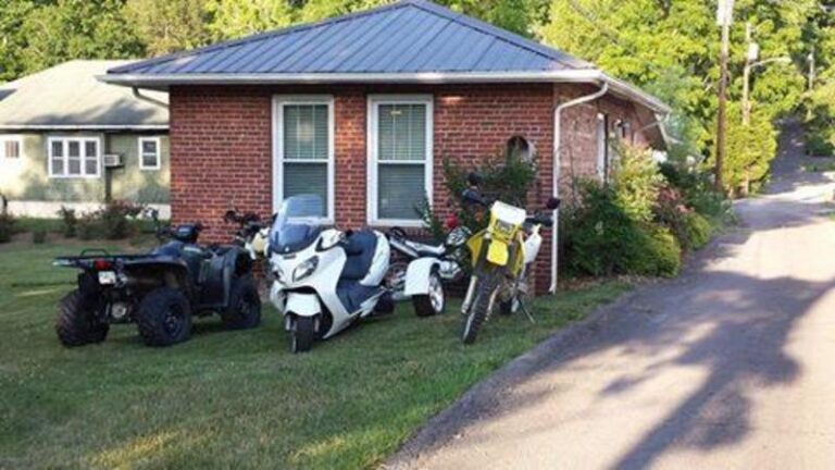 Alley House with toys 2779c1fa 5056 a36a 079dde351dab0cc0 768x432