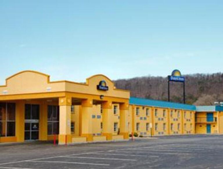 Days Inn Roanoke Airport 1b61653a 5056 a36a 07bc2650fbd36b17 768x584