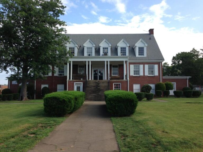 Fieldale Community Center 1 2362ec1a 5056 a36a 07b8c9fd54743f53 768x576