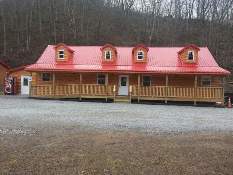 Real McCoy Country Store Kitchen 232c942a 5056 a36a 0705cfd2e60b6711 768x576