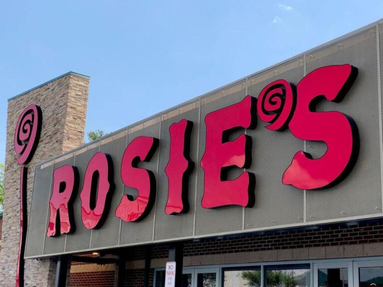 Rosie s Vinton Exterior 234e1310 5056 a36a 078429c7d4de2418 768x576