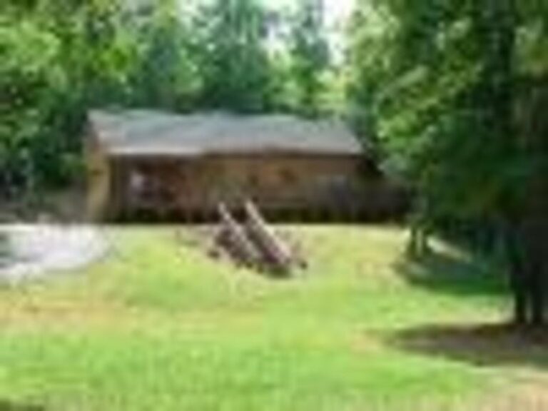 creekcide cabin 1b860877 5056 a36a 07e37fc94b3a9964 768x576