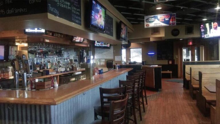 hamsDanvilleInterior cc3a2c9c 5056 a36a 07b792abd7a2e996 768x432