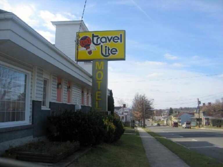 travel lite motel 1bd48c31 5056 a36a 077d9d467f37e7fc 768x575
