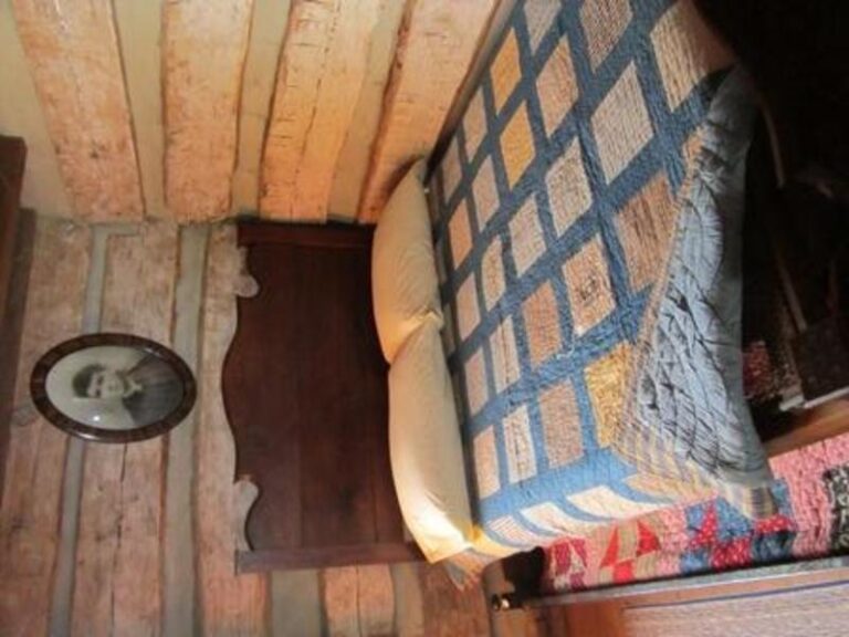 trundle bed smaller 1c9e83a8 5056 a36a 0752dc3272d0cf9b 768x576