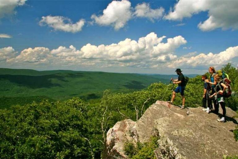 wind rock  254eee1f 5056 a36a 07fbd07d0e7fd5d3 768x513