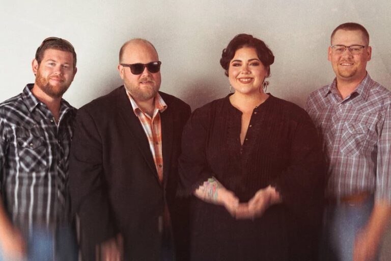 Red camel web 768x512