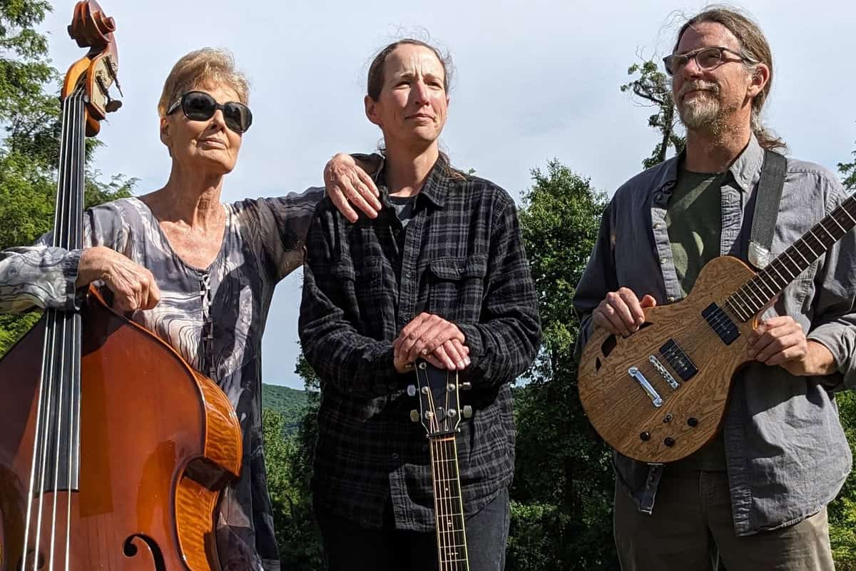 Dinner & Music with Virginia Hollow